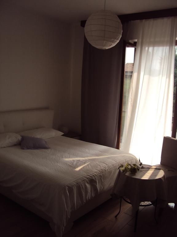 B&B Rosa Del Garda 라찌제 객실 사진